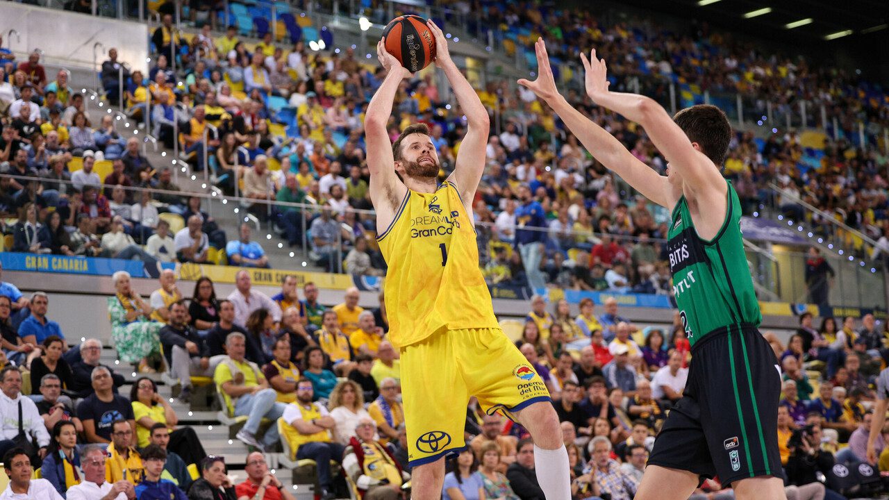 El Joventut se deja sus opciones de playoff en Gran Canaria, 97-79