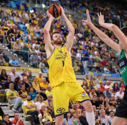 El Joventut se deja sus opciones de playoff en Gran Canaria, 97-79