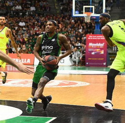 Victoria balsámica del Joventut ante el FC Barcelona. Grande Harangody (89-77)