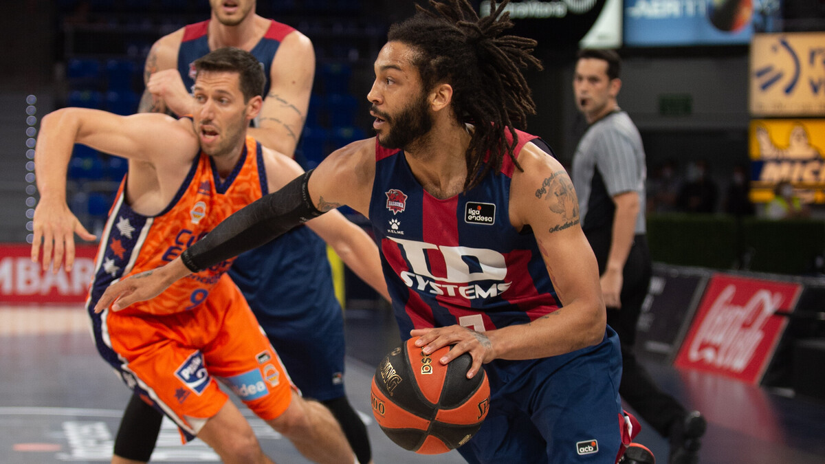 La defensa del TD Systems Baskonia obliga a desempatar en Valencia (76-65)