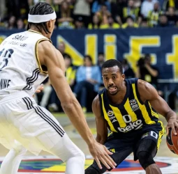 El Fenerbahce muestra dominio ante el ASVEL, 92-82