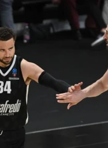 La Virtus sabe sufrir ante el Lietkabelis (75-67)