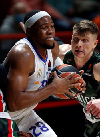 El Real Madrid pone en juego su récord perfecto en casa ante un UNICS al rojo vivo