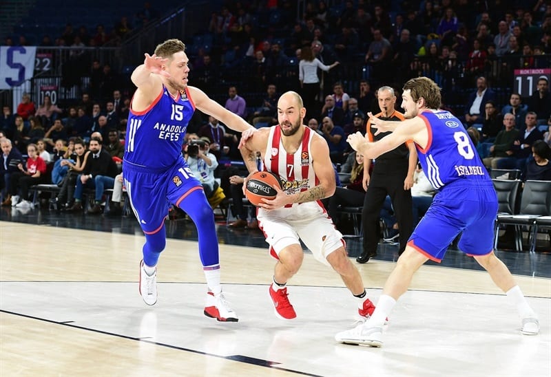 Spanoulis vuelve a marcar la diferencia (58-61)