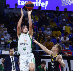 El Joventut se enfrenta al Lenovo Tenerife