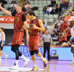 Tormenta murciana de principio a fin frente al Granca (99-85)