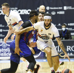 Victoria del Barcelona en el Sar decidida en las últimas posesiones (75-78)