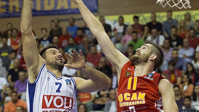 El UCAM Murcia inicia la Eurocup a lo grande (86-77)