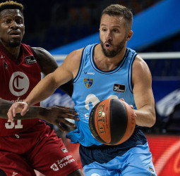 El estreno de Barea no es suficiente para reactivar al Movistar Estudiantes (73-79)