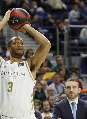 Randolph sufre una fractura en un dedo de la mano izquierda