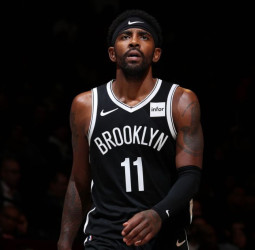 Giro en la situación de Kyrie Irving