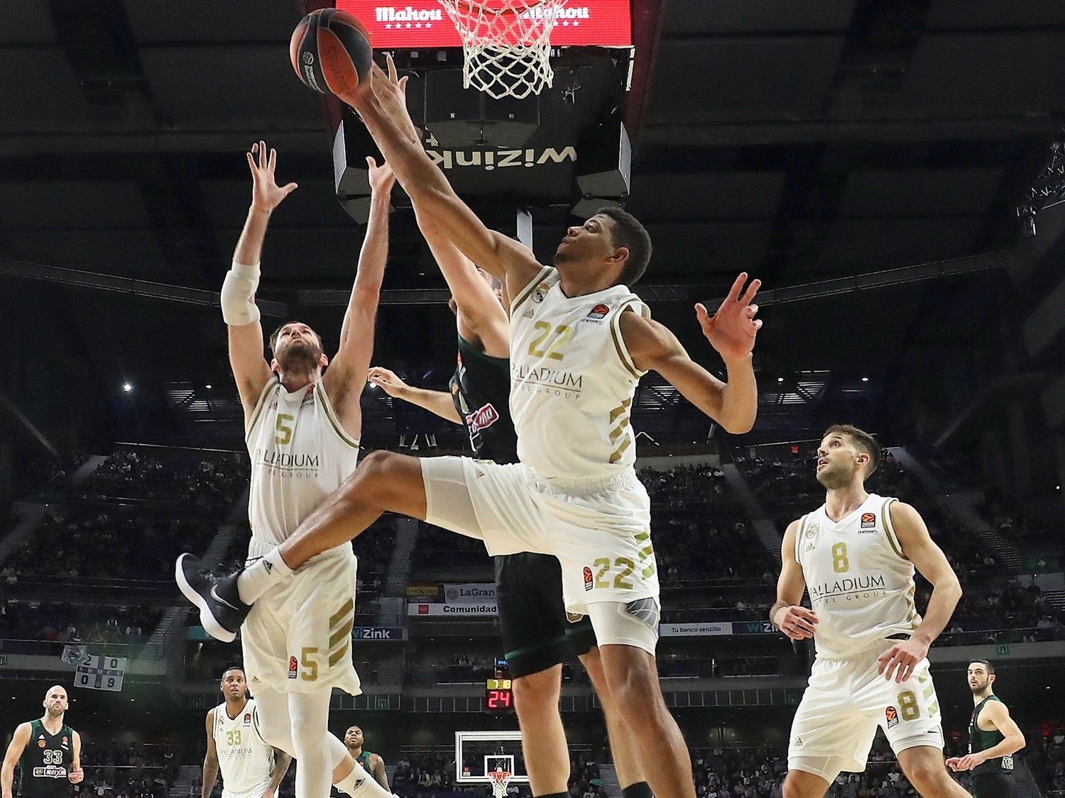 El Real Madrid vence al Panathinaikos y se acerca al Playoff (96-78)