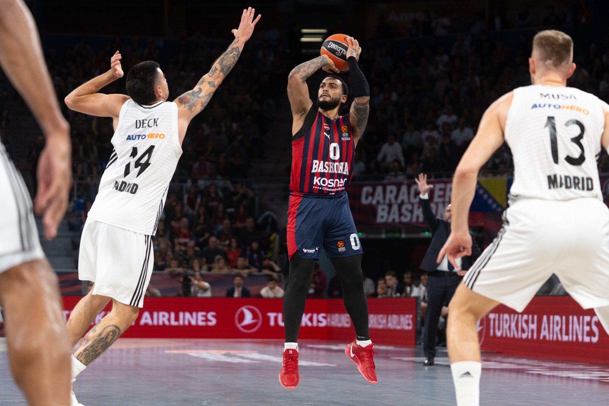 Estrella Roja se lanza a por Markus Howard pese a su contrato con Baskonia