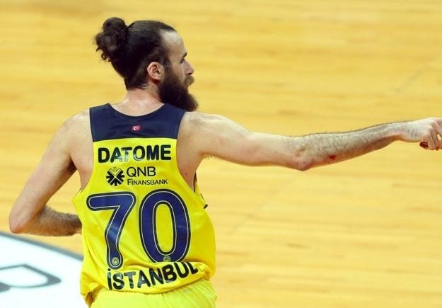 Al Fenerbahce le tocó remontar, Anadolu, imparable para el Trabzonspor