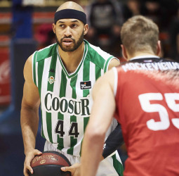 El Coosur Betis sigue su escalada y hunde al Montakit Fuenlabrada (69-85)