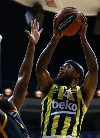 Eddie y Pierre lanzan al Fenerbahce hasta la victoria (83-71)