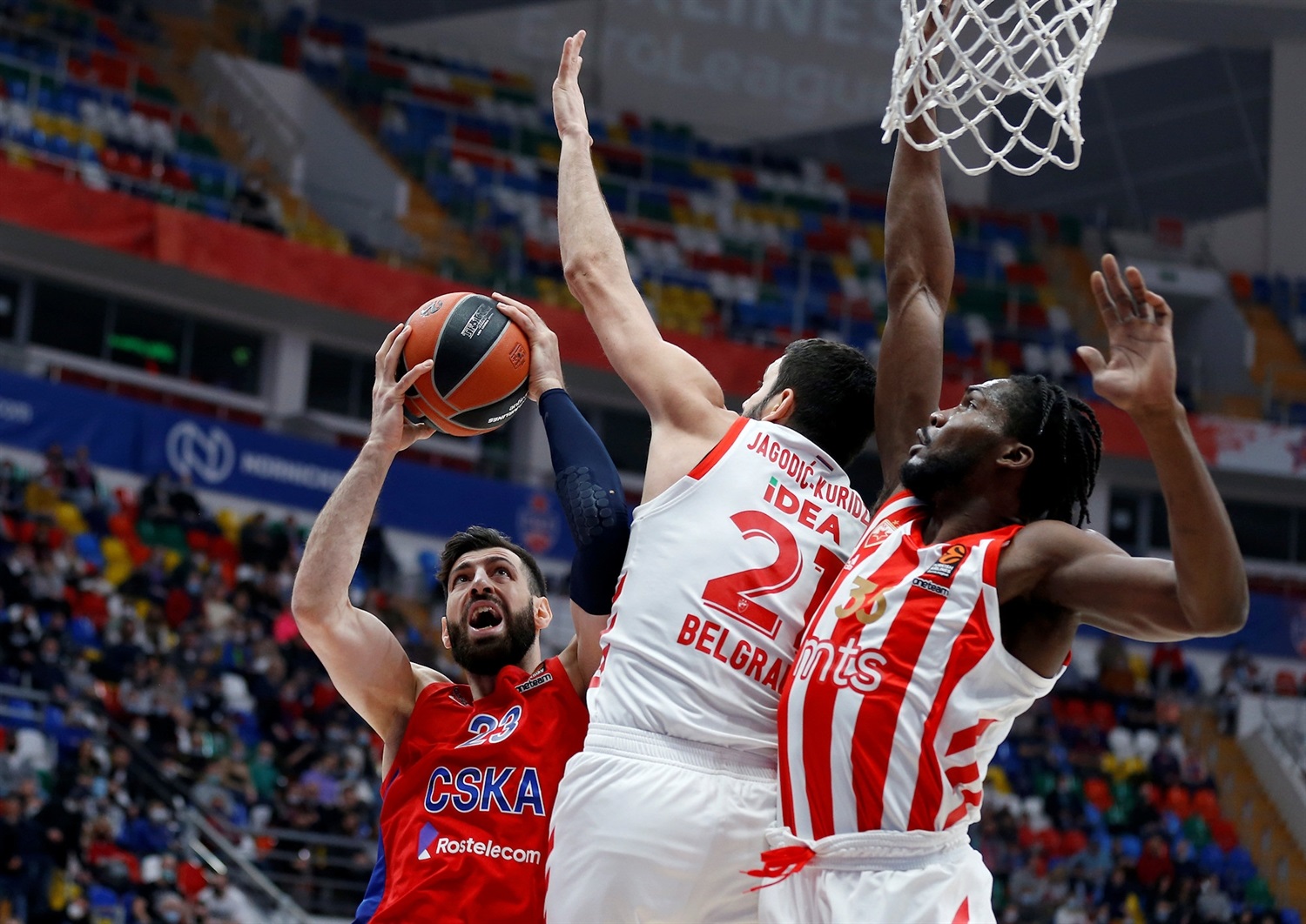 El CSKA vence al Zvezda y consigue su vigésima victoria de la temporada (87-72)