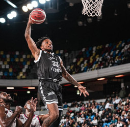 La Virtus Bolonia negocia el fichaje de Matt Morgan