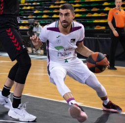 Visita de un peligroso RETAbet Bilbao Basket al Carpena