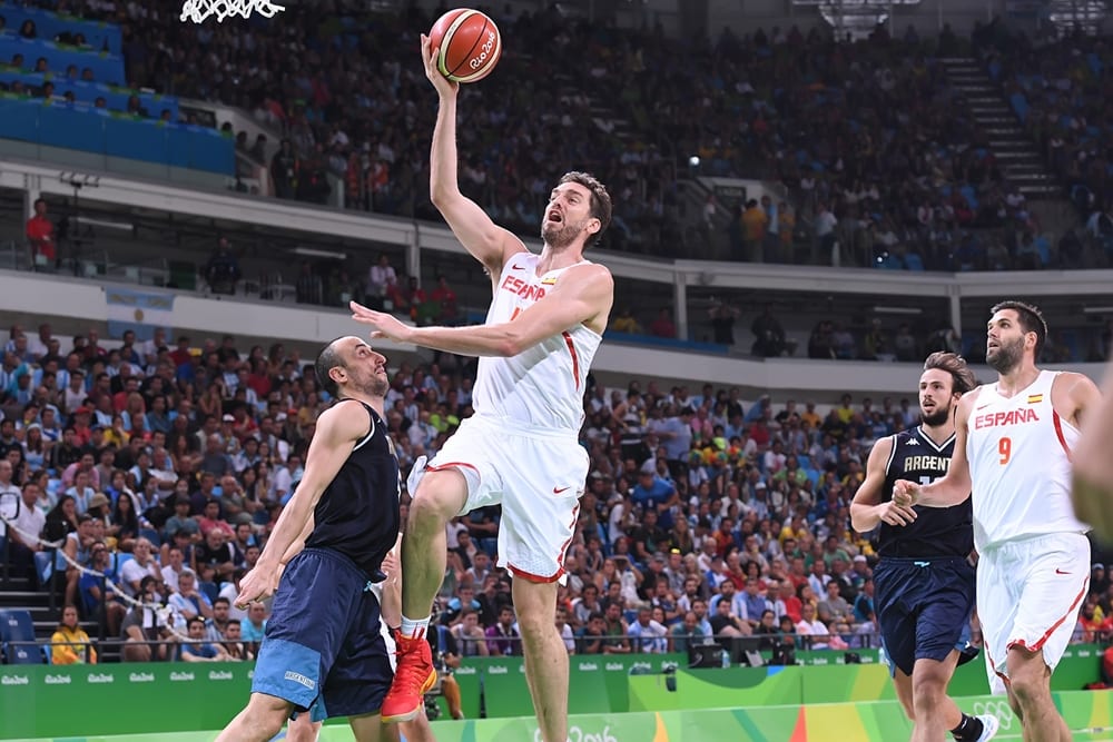 Imparables a cuartos con otra exhibición sobre Argentina (92-73)