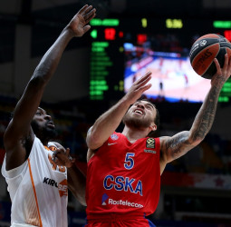 KIROLBET Baskonia planta cara al CSKA Moscú (94-90)