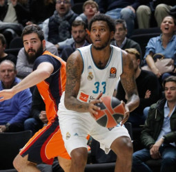 Trey Thompkins tiene muy difícil renovar por el Real Madrid
