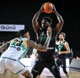 El Bilbao Basket se complica la vida en la BCL, 95-85
