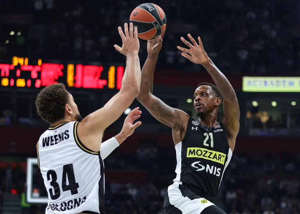 El Partizan se da un homenaje a costa de la Virtus Bolonia (90-62)