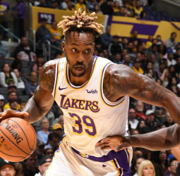 Dwight Howard jugará finalmente, el reinicio de la NBA