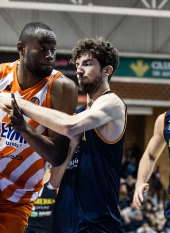 Derrota en Pumarín del Leyma Coruña (93-83)