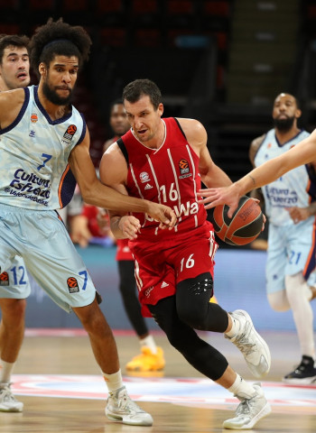 Los últimos 3 minutos dictan sentencia en Alemania (90-79)
