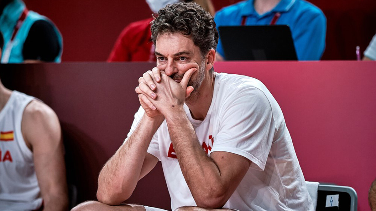 Pau y Marc Gasol anuncian su retirada de la selección española