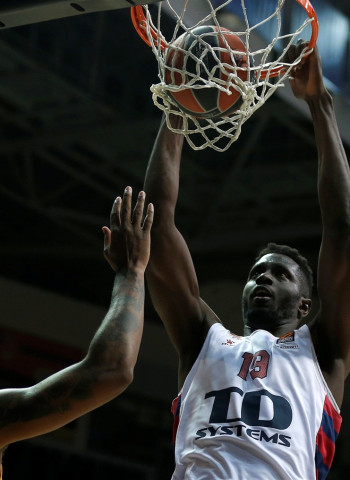 Tercer triunfo consecutivo del Baskonia en EuroLeague (67-89)