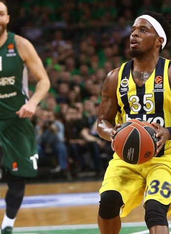 Bobby Dixon lidera al Fenerbahce a su quinta final four consecutiva (82-99) [3-1]
