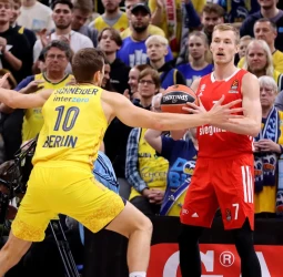 El Bayern gana en Berlín y se mantiene perfecto ante el ALBA en la EuroLeague (77-79)