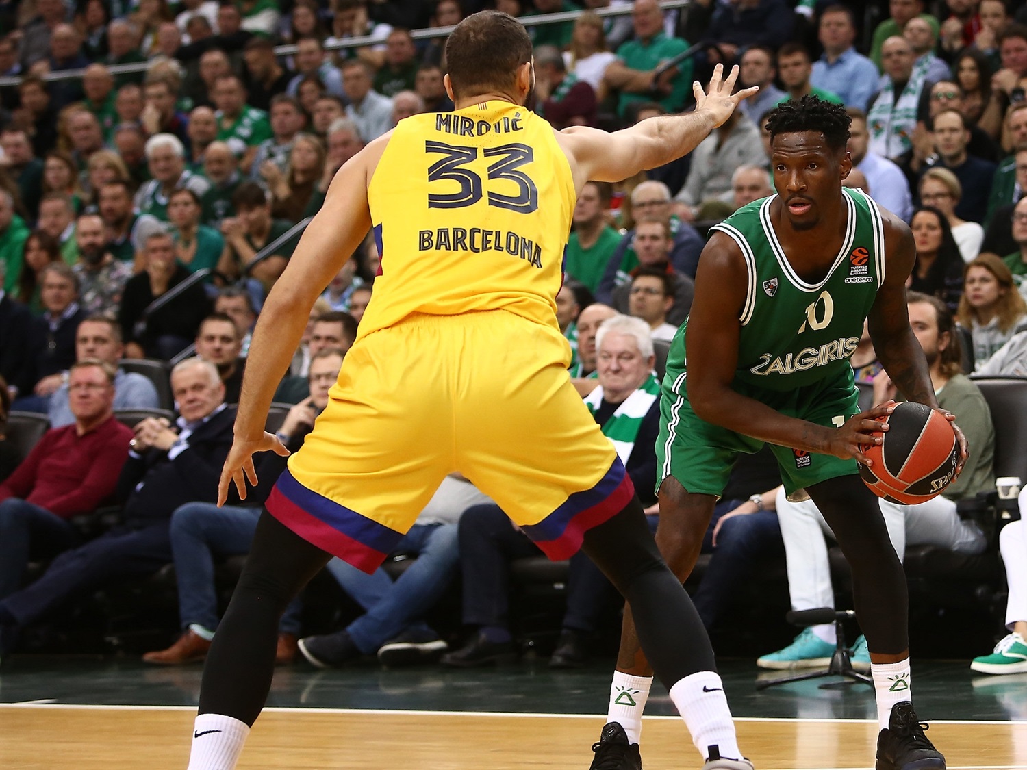 Nigel Hayes será, a falta de superar el reconocimiento médico, jugador del Barcelona