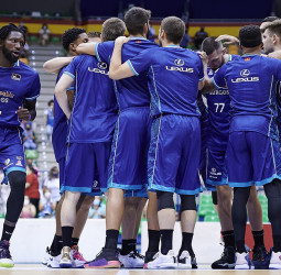 Un paso adelante para completar la pretemporada (69-76)