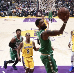 Irving rinde cuentas pendientes y los Bucks vuelven a coger velocidad de crucero