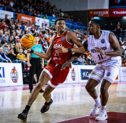Baxi Manresa no se deja sorprender por el Petkimspor, 96-87