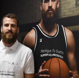 Sergio Rodríguez: "Quiero seguir en la NBA y estar con España en el Europeo"
