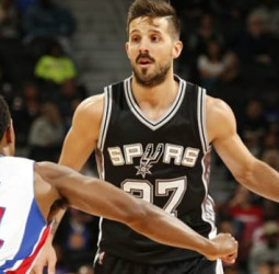 Laprovittola intenta ganarse la confianza de los Spurs