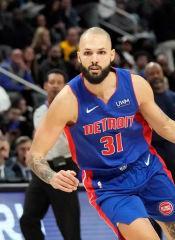 Olympiacos mantiene avanzadas negociaciones con Evan Fournier