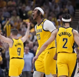 Los Pacers colocan a los Bucks al borde del abismo, 126-113 [1-3]