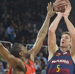 Justin Doellman vuelve a trabajar con los compañeros en pista