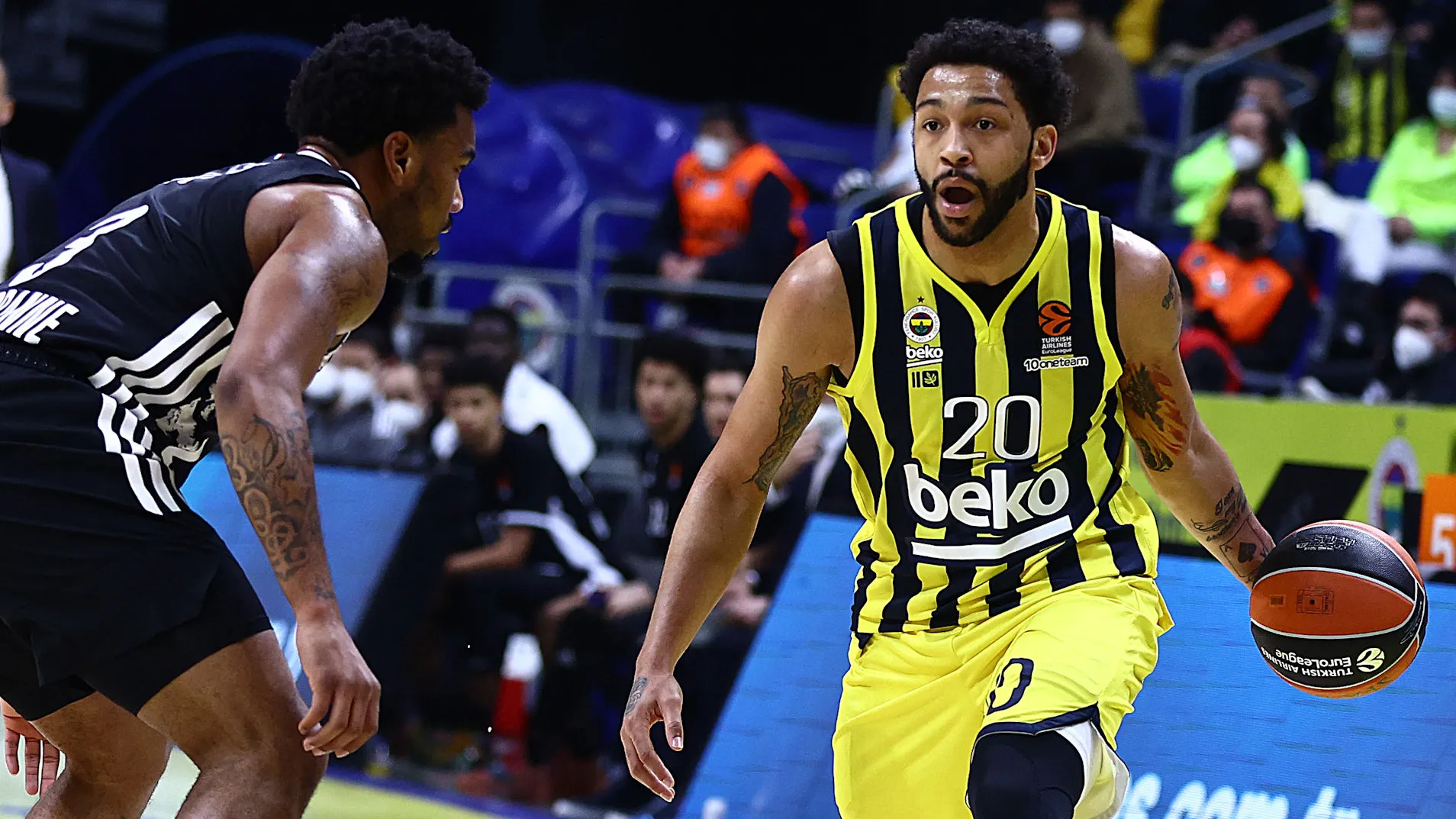 El Fenerbahçe se vale de un esfuerzo equilibrado para vencer al ASVEL (85-76)