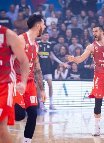 El Estrella Roja supera al Partizan, y el AS Mónaco cae derrotado