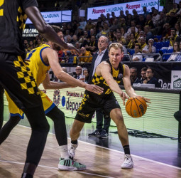 El Lenovo Tenerife es infalible en su pista, 89-68