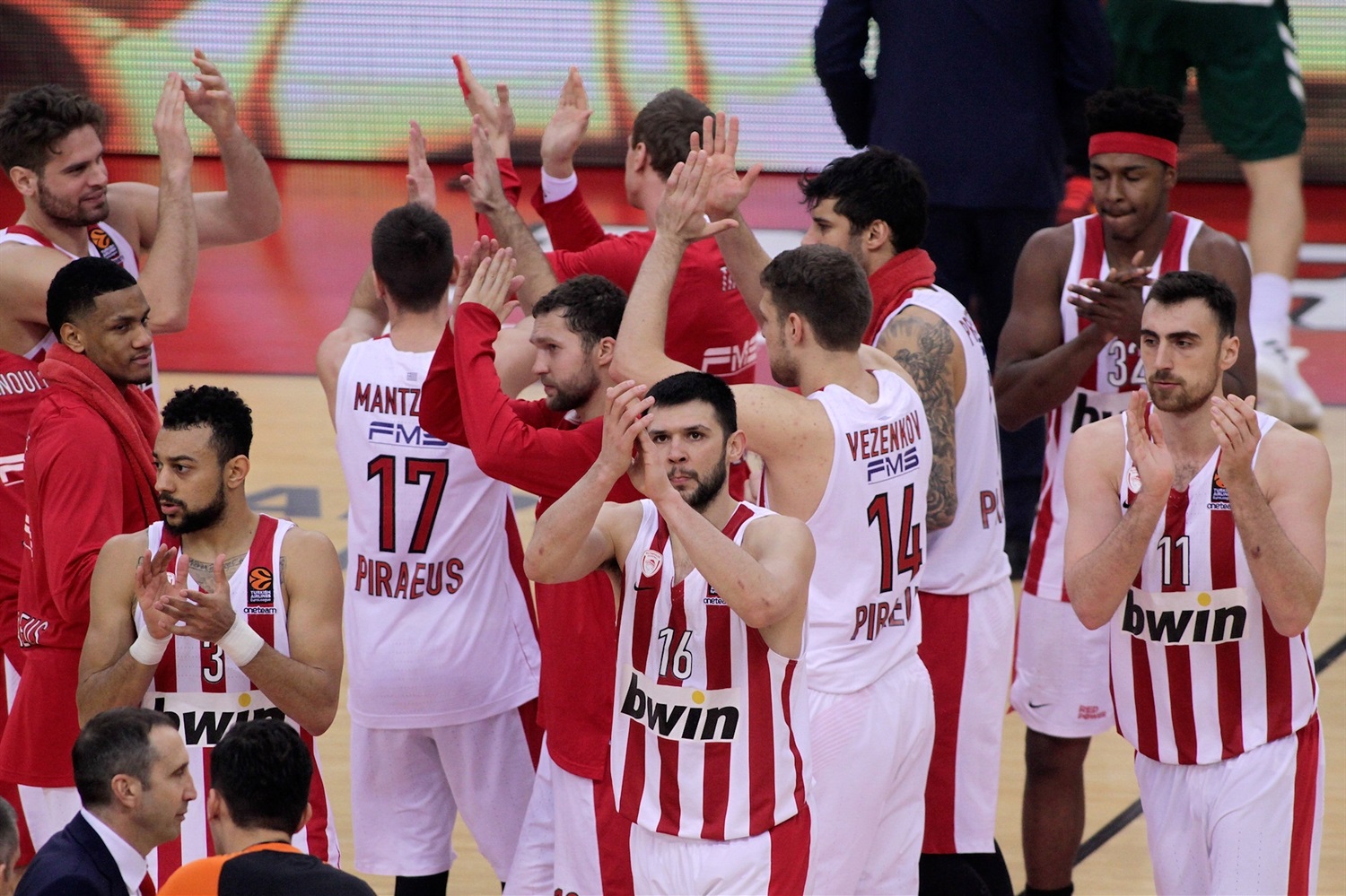 Si Olympiacos sigue en sus trece descenderá a la segunda división griega