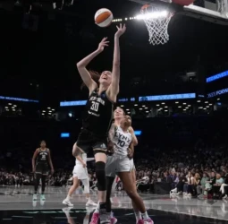 Las Liberty empatan la final WNBA, 80-66 [1-1]