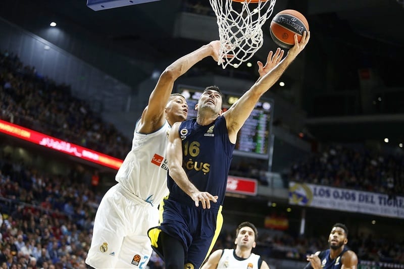El Madrid no pudo con el Fenerbahçe (83-86)